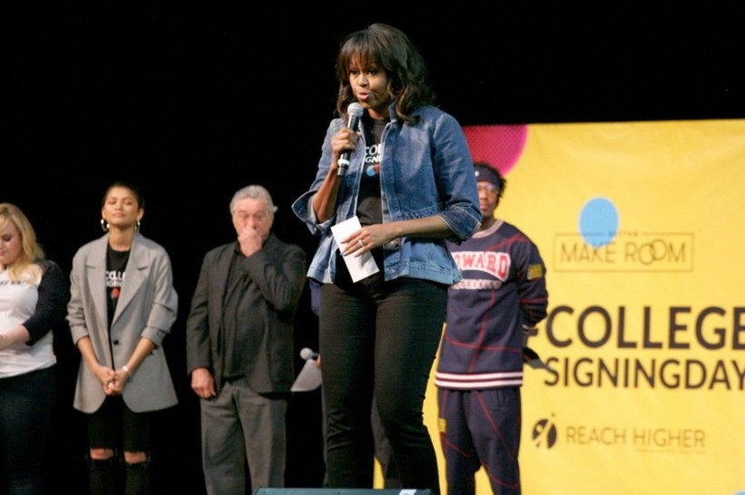 Michelle Obama oduševila javnost svojom prirodnom kosom