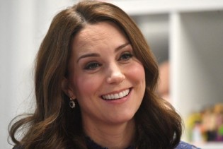 Kate Middleton za obiteljski piknik odabrala haljinu od 80 maraka