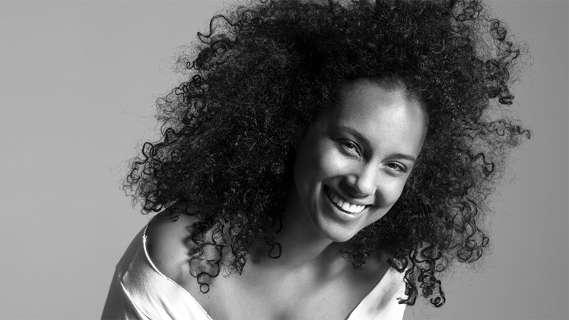 Alicia Keys se ošišala i izgleda kao potpuno druga osoba