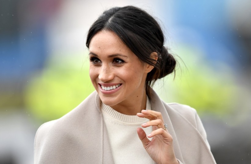 Meghan Markle razljutila fanove: Trudi se da zvuči kao Britanka