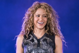 Shakira: Zabranjene tajice koje bi u dnevnim kombinacijama dobile crveni karton