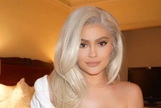 Kylie Jenner vraća u modu beauty trend koji će plavušama olakšati život