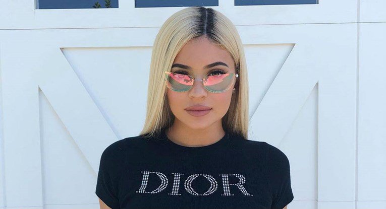 Kylie Jenner s nikad dužom kosom potvrdila povratak ekstenzija u modu