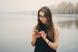 Svaki peti mobitel je lažnjak: Evo kako ćete provjeriti koji je uređaj original, a koji kopija