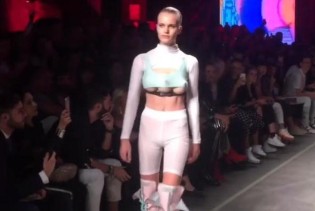 Modeli na milanskom Fashion Weeku kao Pikachu i mutant s tri dojke