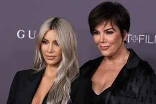 Kris Jenner ismijala trend koji je njena kći Kim Kardashian vratila u modu