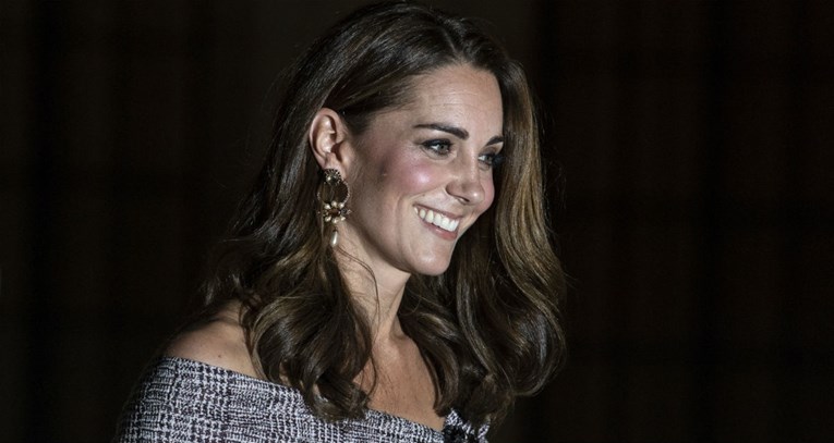 U koraku s trendovima: Kate Middleton nosi hit haljinu sezone