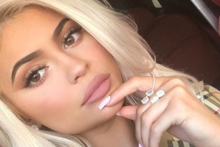 Nije dugo izdržala: Kylie Jenner ponovno povećala usne