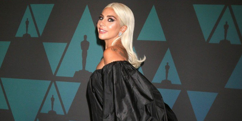 Lady Gaga u dramatičnoj crnoj haljini