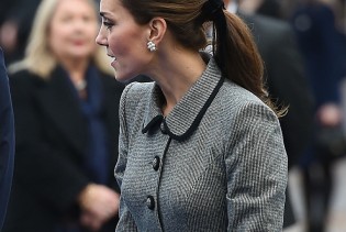Kate Middleton obožava ovaj jeftini ukras za kosu