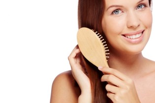 Ispravite kosu na prirodan način bez preparata i oštećenja