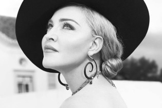 Madonna neobičnom fotografijom sve iznenadila