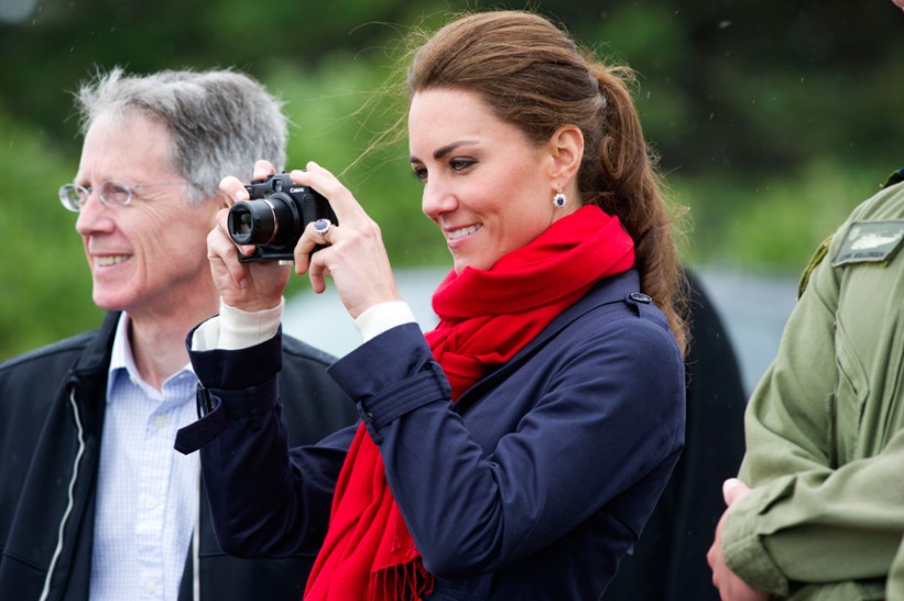 Kate Middleton oduševila bojom haljine i odličnim čizmicama