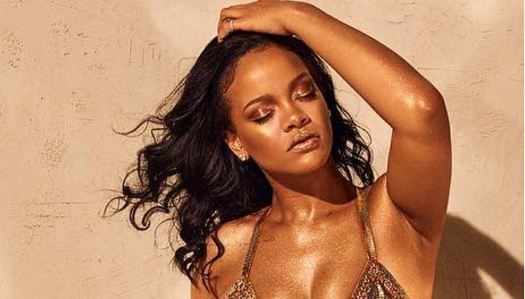 Rihanna izgleda kao zlatna boginja na novoj fotki s Instagrama