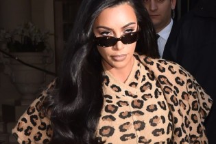 Kim Kardashian: Sandale koje mnoge žene ne bi ni isprobale, a kamoli kupile