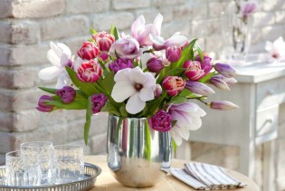 10 primjera kako vaza s cvijećem može uljepšati dom