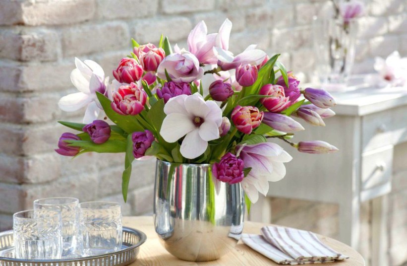 10 primjera kako vaza s cvijećem može uljepšati dom