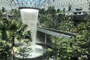 Najveći zatvoreni vodopad na svijetu se gradi u Singapuru