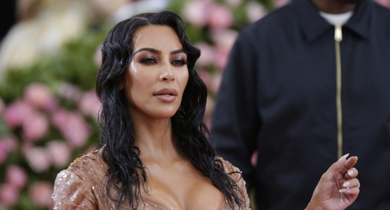 Thierry Mugler za Kim Kardashian dizajnirao haljinu nakon 20 godina stanke