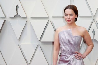 Emilia Clarke otkrila zašto je odbila ulogu u filmu "50 nijansi sive"
