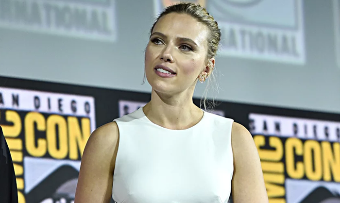 Scarlett Johansson pokazala zaručnički prsten čija je vrijednost oko 450 hiljada dolara