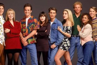 Sutra na male ekrane dolazi reboot kultne serije Beverly Hills 90210 - evo kako slavna ekipa izgleda danas