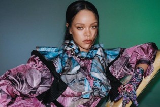 Rihanna blista na naslovnici Voguea u izdanju u kakvom je viđamo rijetko