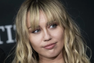 Miley Cyrus polugolim fotografijama rasplamsala maštu pratilaca na Instagramu