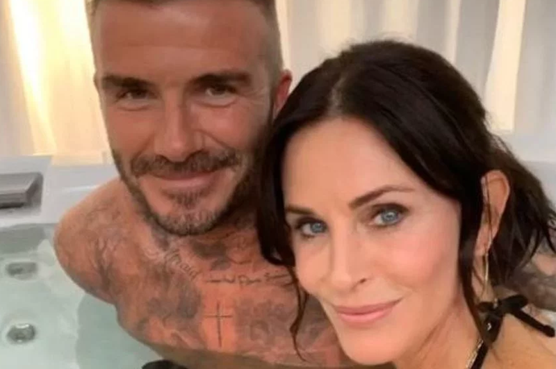 Snimak koji je podigao prašinu: Šta je Beckham radio u jacuzziju s Courtney Cox