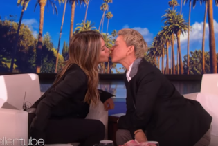 Jennifer Aniston poljubila u usta voditeljicu Ellen DeGeneres