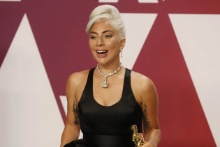 Lady Gaga će glumiti crnu udovicu u filmu o ubistvu unuka osnivača Guccija