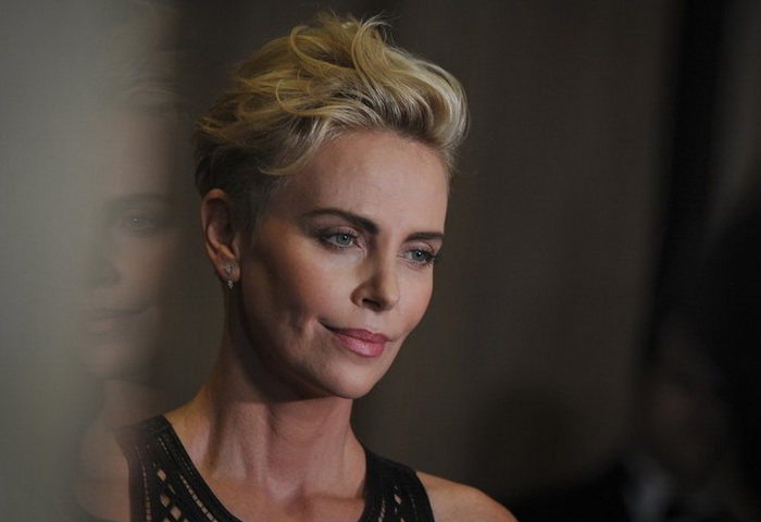 Glumica Charlize Theron progovorila o porodičnoj tragediji