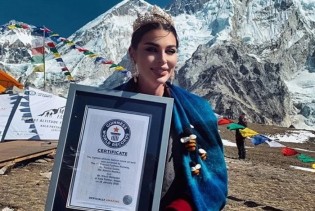 Mostarka Nataša Borozan se na Mount Everestu upisala u Guinnesovu knjigu rekorda