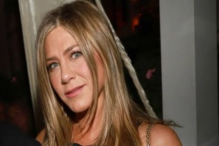 Jennifer Aniston pojavila se na after partyju Oscara u nepogrešivom izdanju