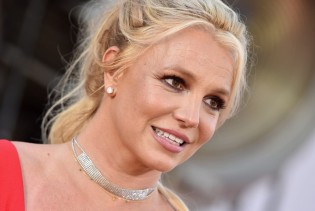 Advokat Britney Spears traži da se njenom ocu ukine skrbništvo nad imovinom pjevačice