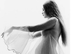 Trudna Gigi Hadid snimila novi crno-bijeli photoshooting i ponosno pokazala figuru