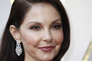 Glumica Ashley Judd slomila nogu u Africi: Satima sam ležala u džungli i urlala