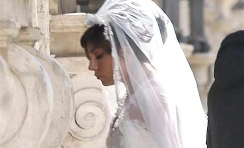 Lady Gaga u vjenčanici na snimanju filma "House of Gucci"