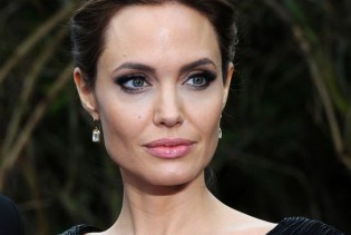 Angelina Jolie se bojala za sigurnost djece tokom braka sa Bradom Pittom