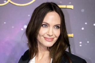 Hlače koje su osvježile stil Angeline Jolie