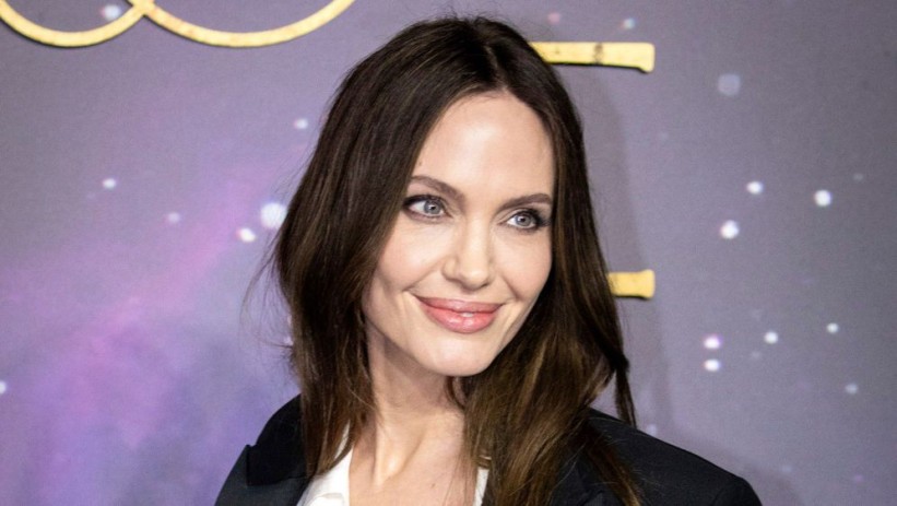 Hlače koje su osvježile stil Angeline Jolie