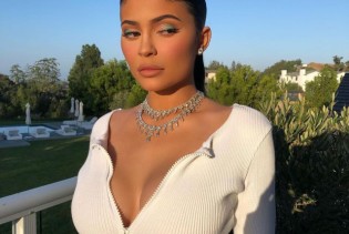 Kylie Jenner objavila sretnu vijest! Fotka u kratkom roku prikupila 13 miliona lajkova