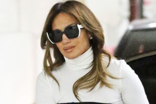 Jennifer Lopez: Cipele zbog kojih i najveće ljubiteljice štikli zaborave na visoke potpetice