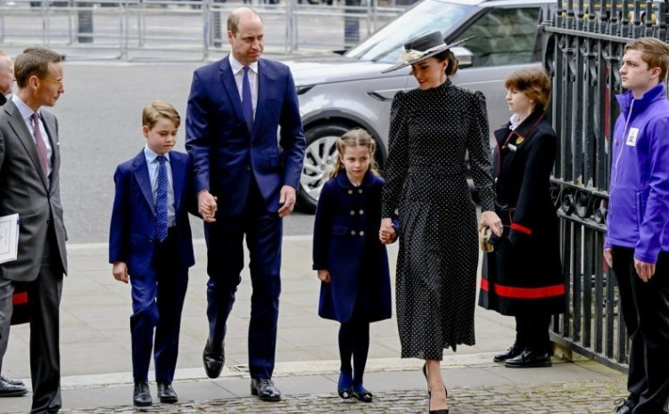 Kate i princ William sele bliže kraljici