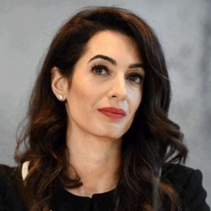 Amal Clooney učvrstila status trendseterke u poluprozirnoj čipki