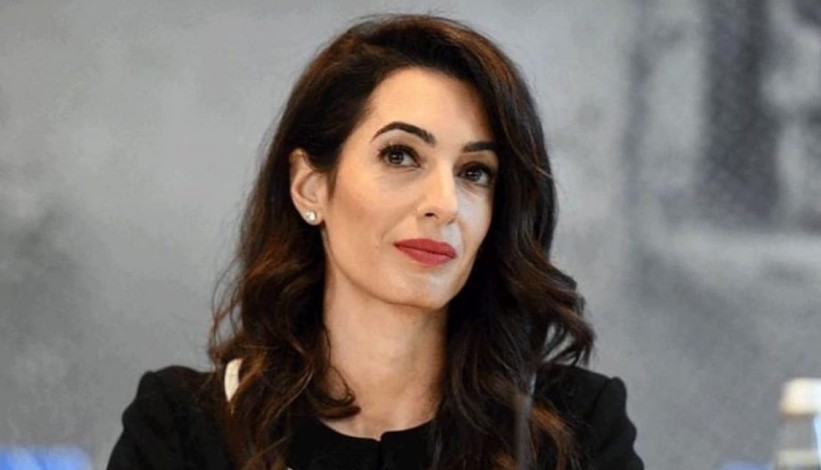 Amal Clooney: Odrezane traperice koje dobre štikle vole više od tenisica