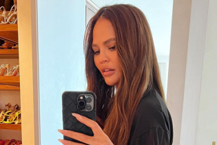 Chrissy Teigen objavila da je trudna dvije godine nakon gubitka sina