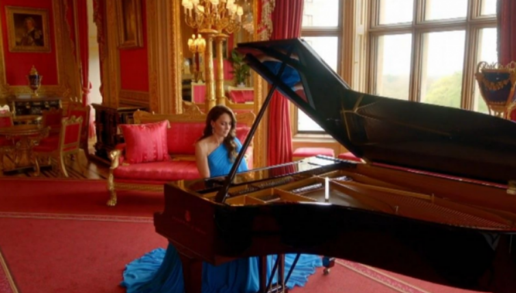 Kate Middleton otvorila finale Eurosonga: Emotivnu izvedbu na klaviru posvetila Ukrajini