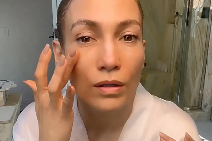 Jennifer Lopez u prirodnom izdanju, pokazala kako izgleda bez imalo šminke