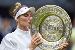 Vondroušova: Moj trener će morati da se tetovira zbog osvajanja Wimbledona